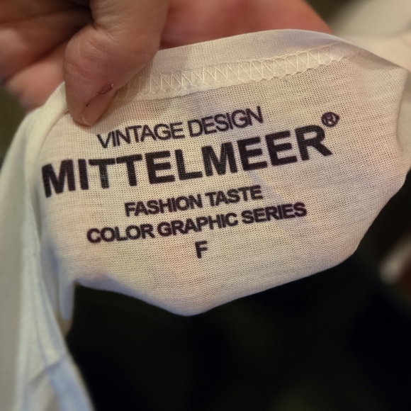 Mittelmeer skull graphic white t-shirt capped sleeves high/low hemline szF - Picture 6 of 6